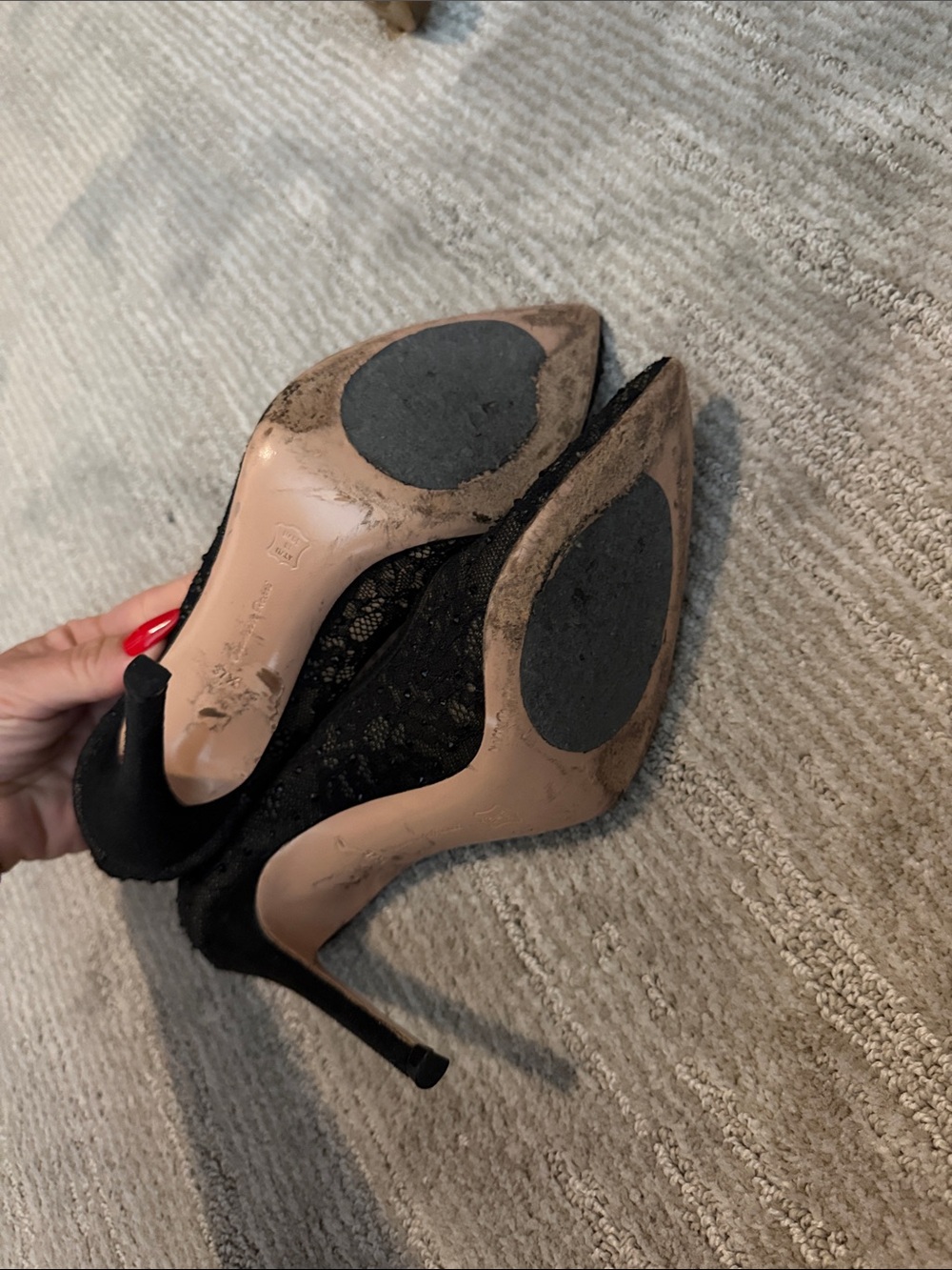 Gianvito Rossi Black Lace Pointed-Toe Pumps - Picture 5 of 5